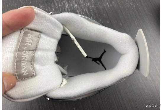 AQ9129-001 Frozen 4 Retro Jordan  AQ9129-001  Moments 0713
